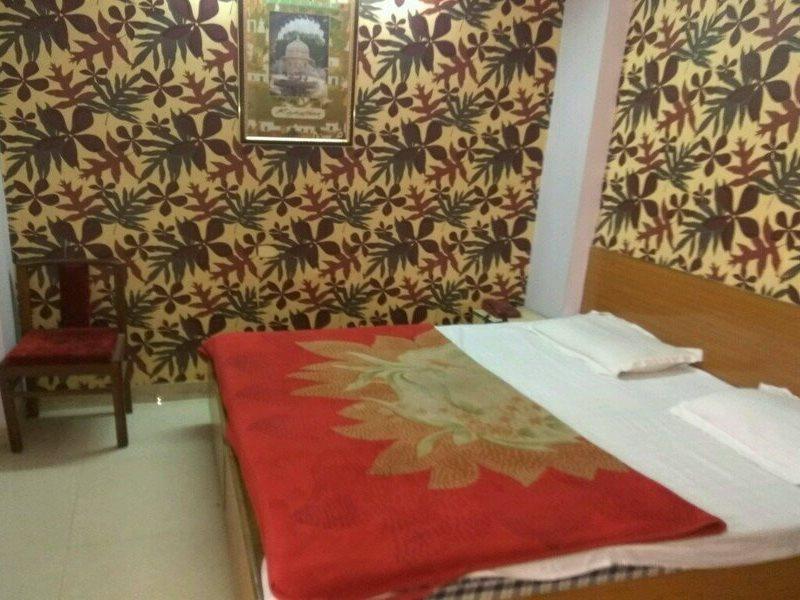 Hotel Jaipur Achrol Bagian luar foto