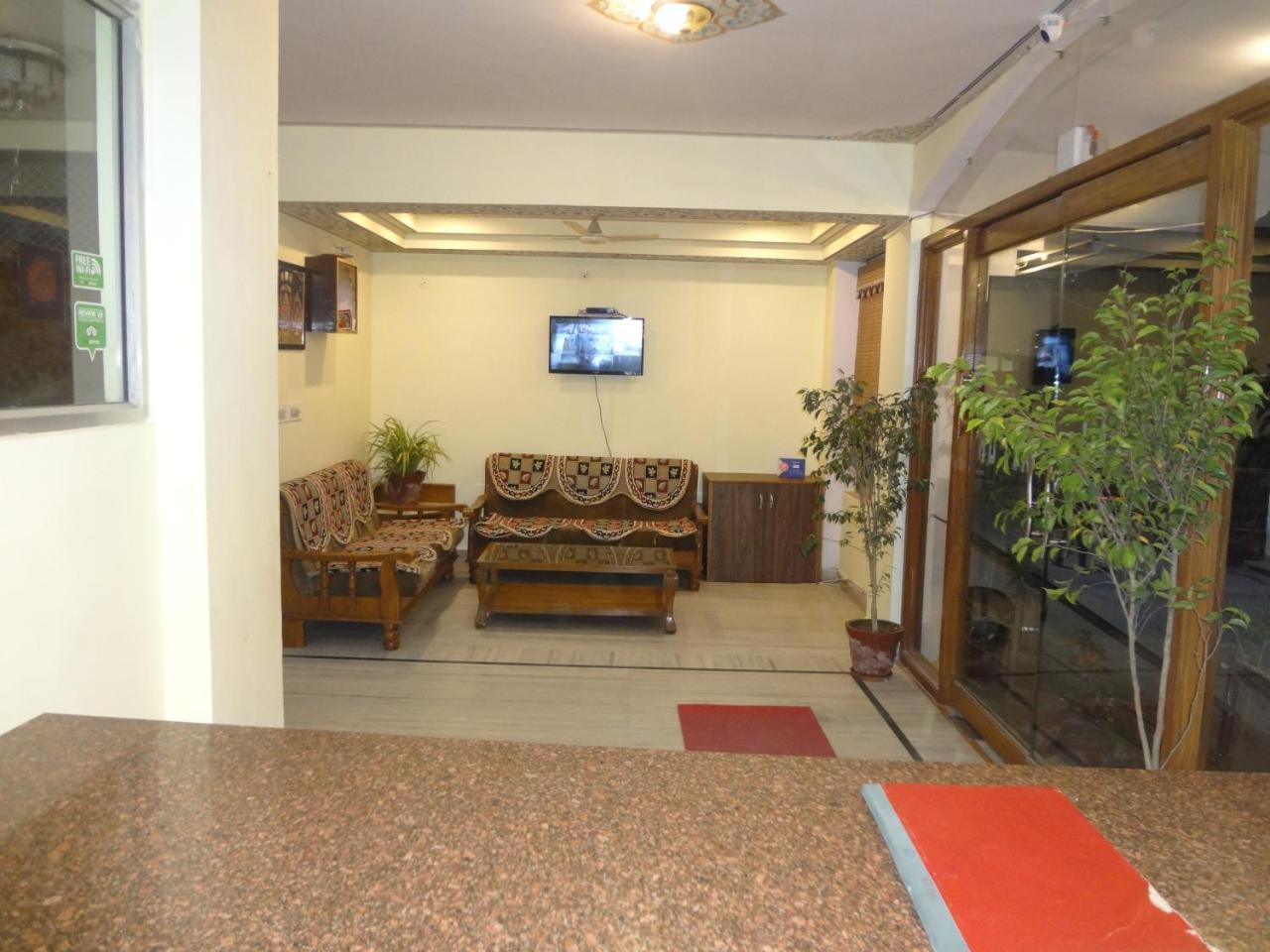 Hotel Jaipur Achrol Bagian luar foto