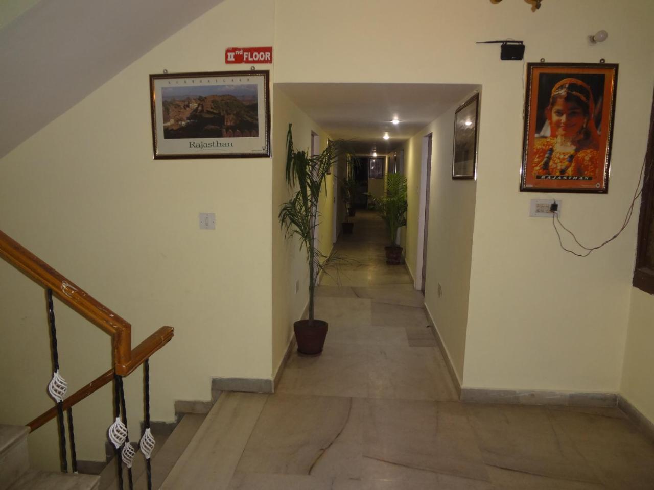 Hotel Jaipur Achrol Bagian luar foto