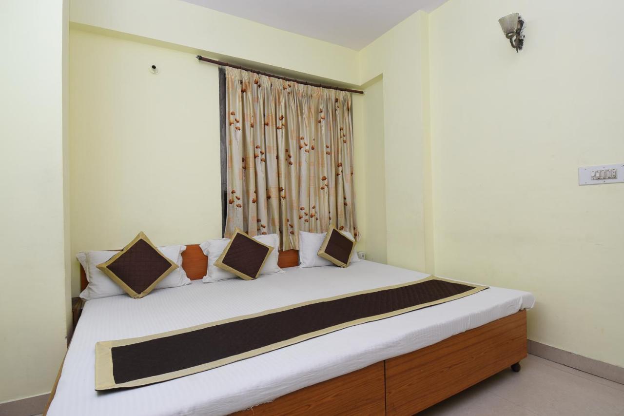 Hotel Jaipur Achrol Bagian luar foto