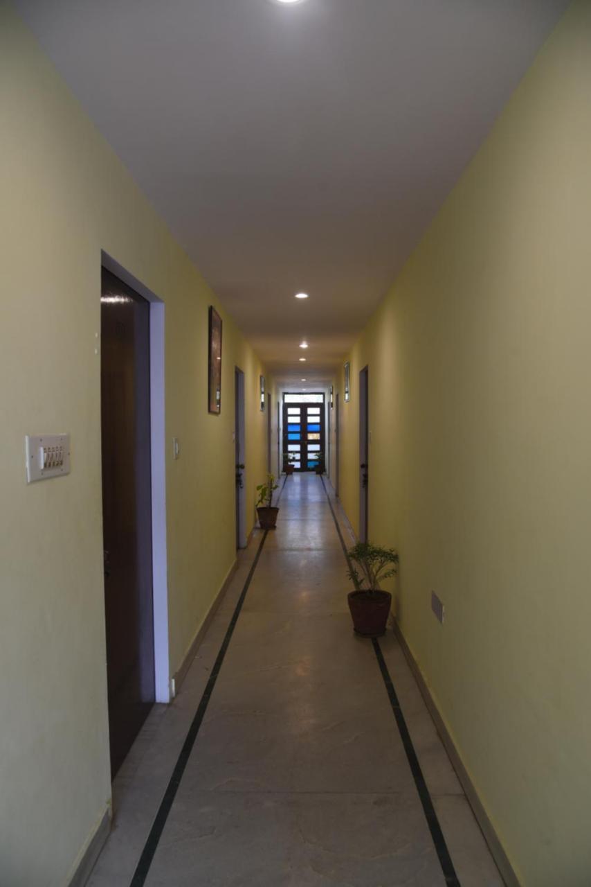 Hotel Jaipur Achrol Bagian luar foto