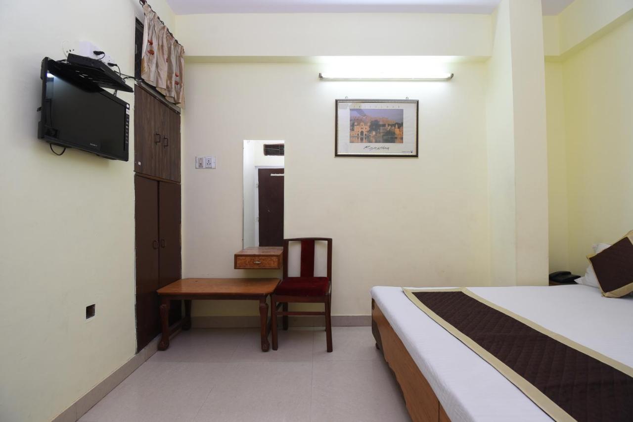 Hotel Jaipur Achrol Bagian luar foto