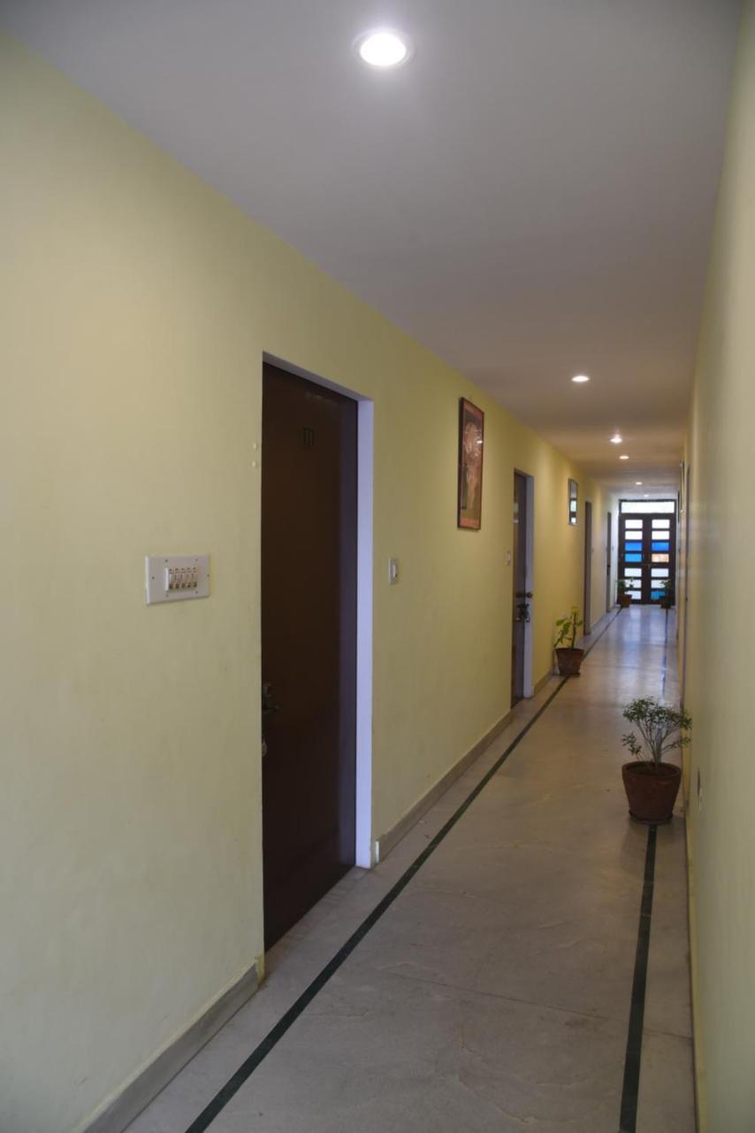 Hotel Jaipur Achrol Bagian luar foto